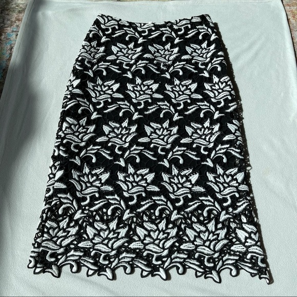 J.O.A. Dresses & Skirts - J.O.A. Los Angeles Black and White Floral Skirt